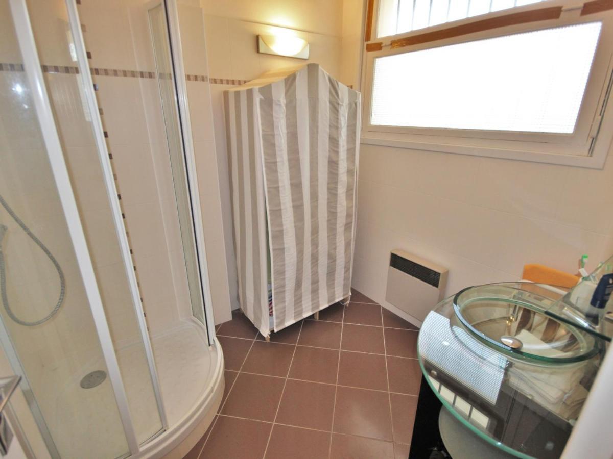 Studio Centre-Ville Royan : Plages Et Commerces A Pied, Balcon, Parking Gratuit - Fr-1-550-7 外观 照片